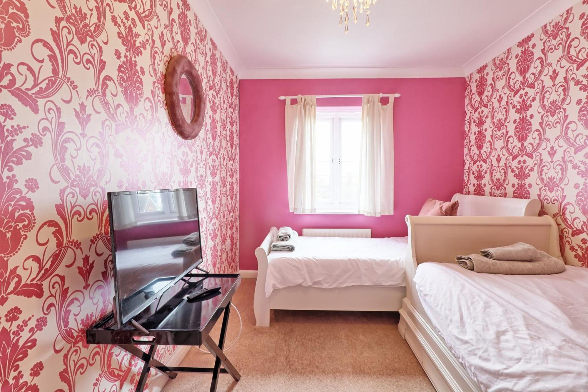 By Buildersbeds - Paignton House 4 Bedrooms Harold Wood Esterno foto