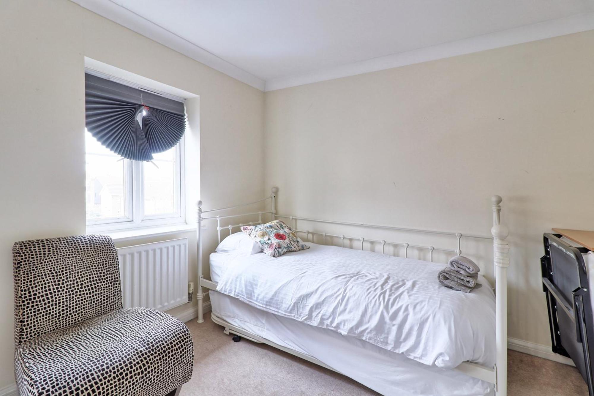 By Buildersbeds - Paignton House 4 Bedrooms Harold Wood Esterno foto